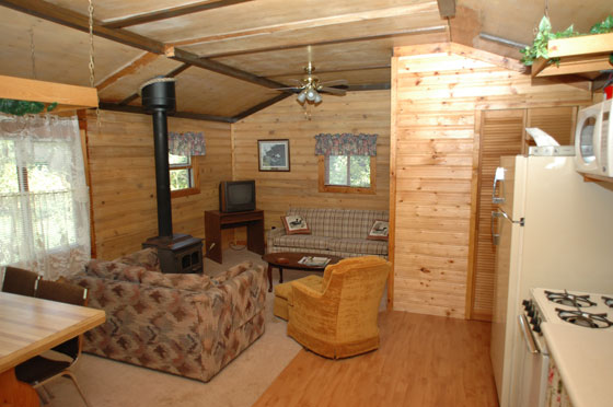 Canada Jay Cottage – Stanley’s Resort