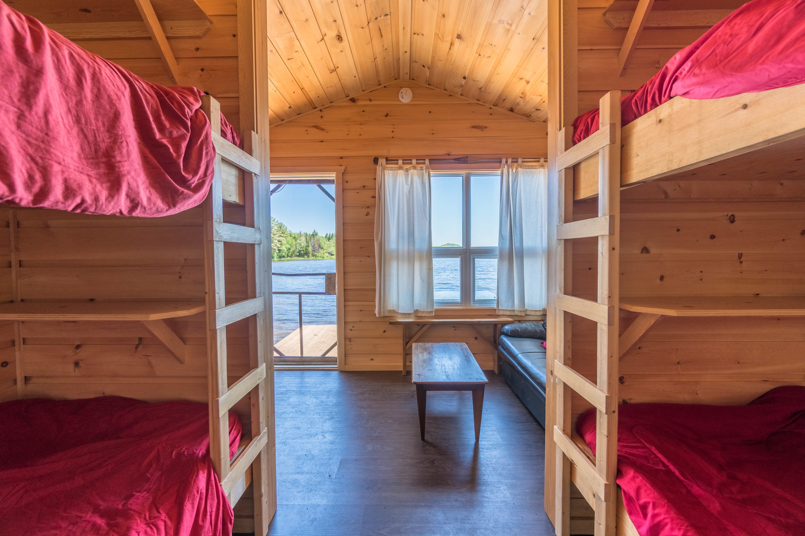 Lakeside Cabin – Voyageur Quest