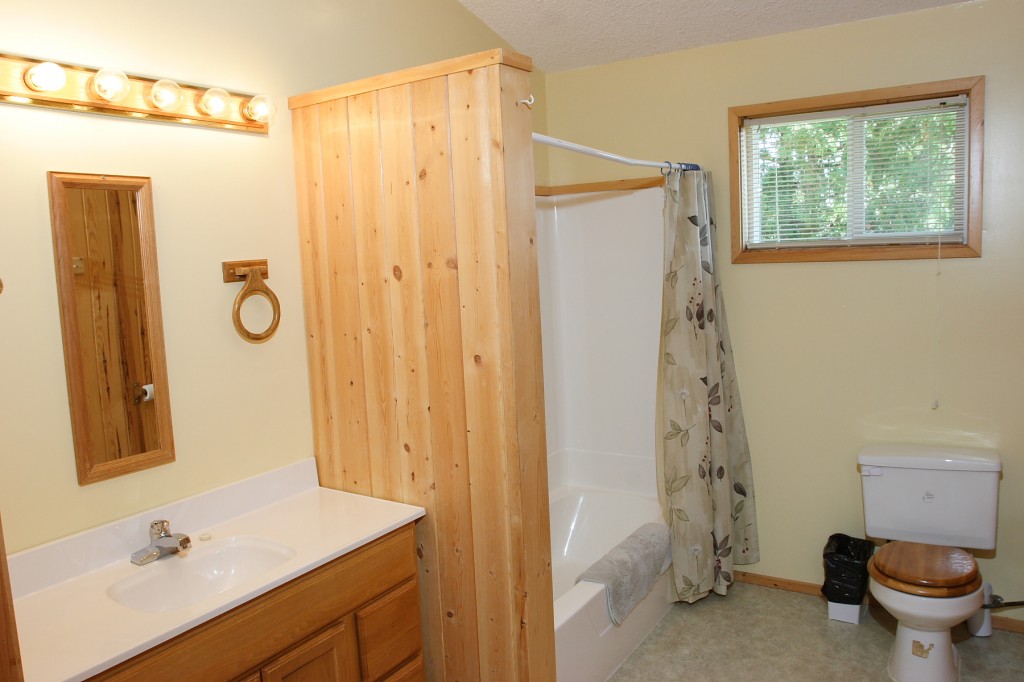 Cabin Loon's Nest Chalet — Cedar Point Lodge – Cedar Point Lodge