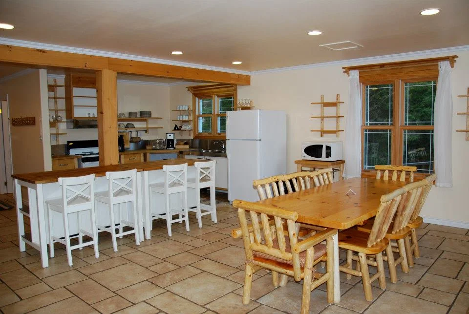 Le Bayview – Laurentian Lodge