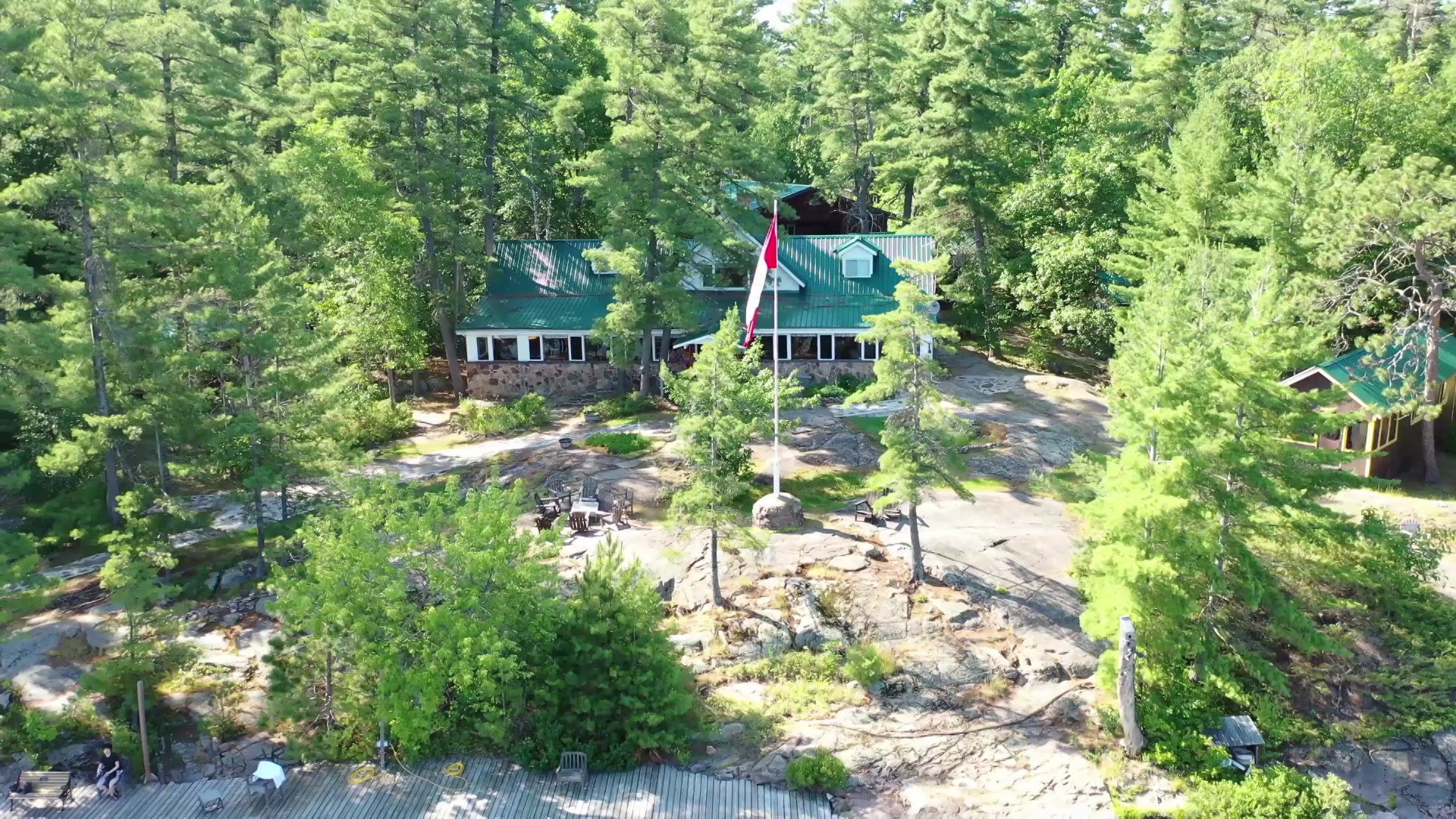 Photo de Chaudiere Lodge sur la Rivière des Français, On