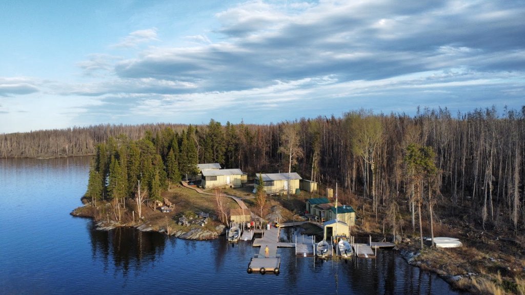 Chalet du camp du lac Kvamsing – Chalet du camp du lac Kvamsing