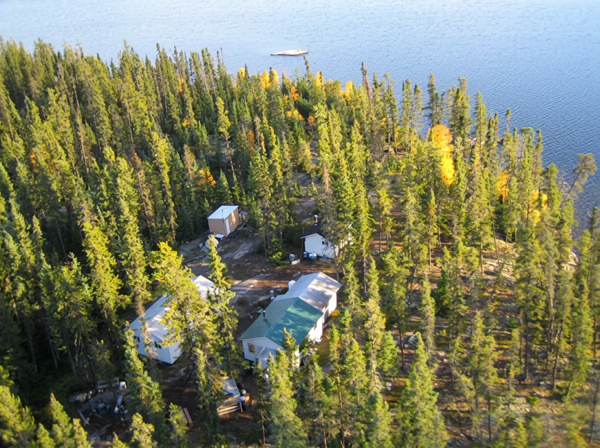 Photo de Complex Lake Lodge dans la Forêt boréale, Sk