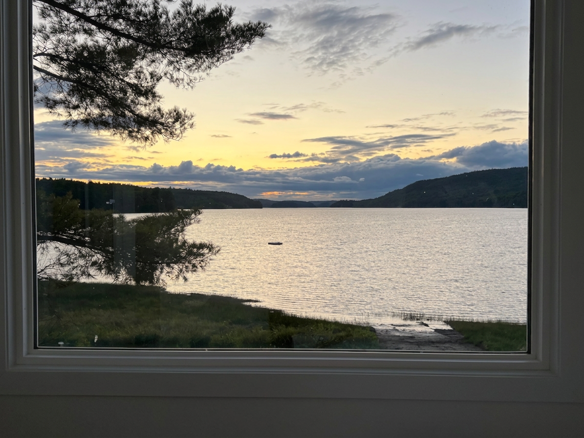 Photo de Downey Bay Outfitter en Outaouais, Qc